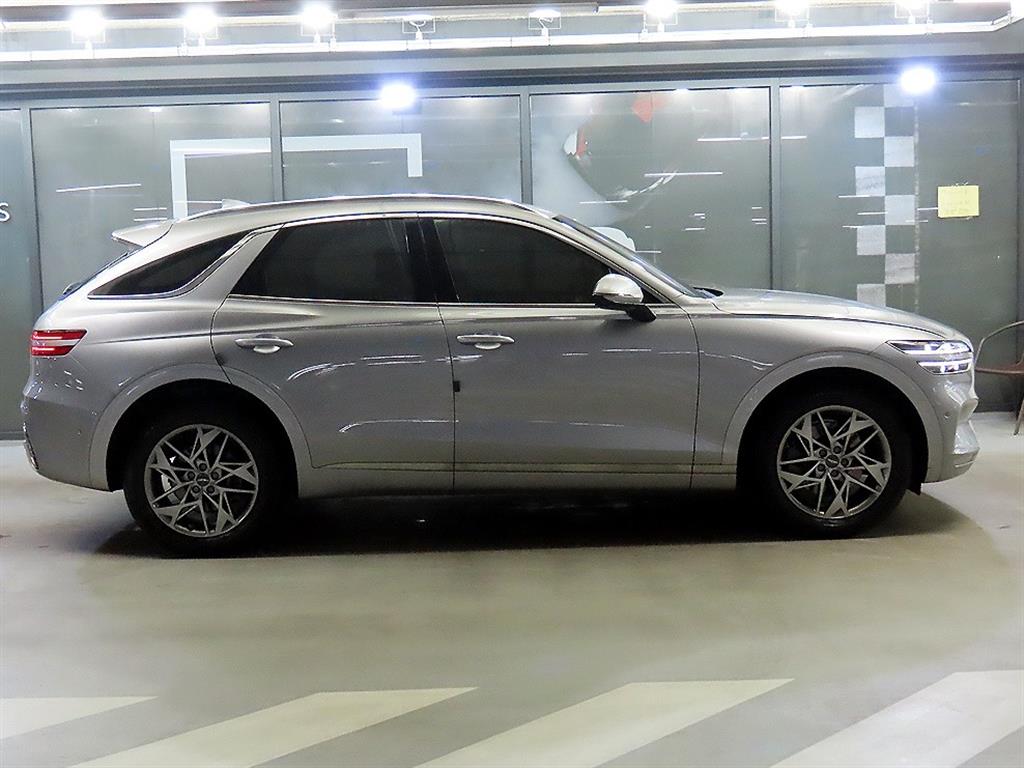 Genesis GV70 - Vista 3