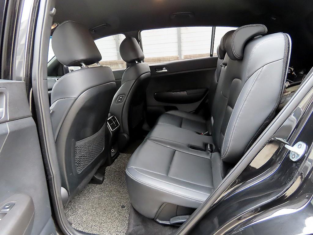 KIA Sportage - Vista 6