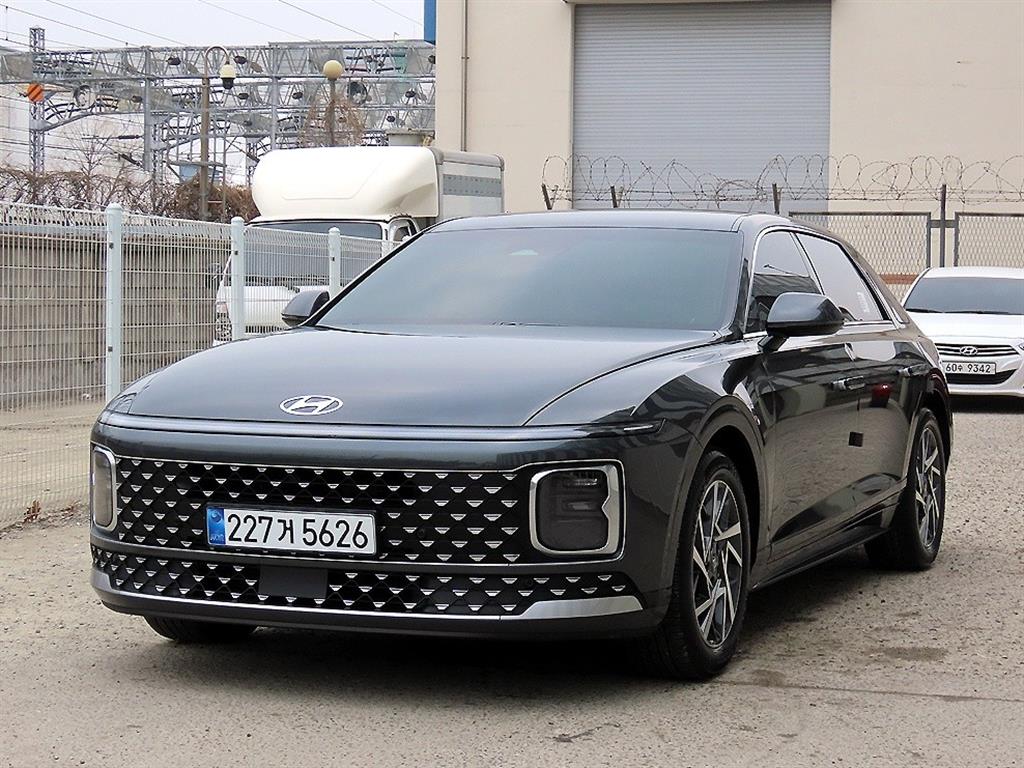 HYUNDAI Grandeur - Vista 2