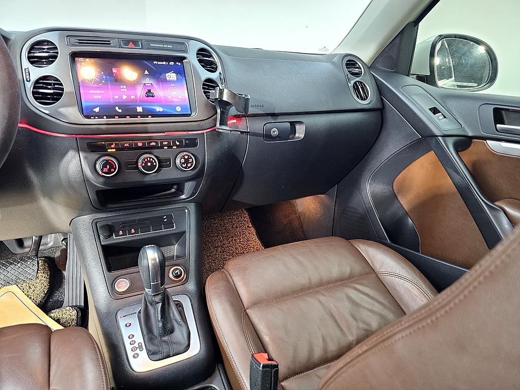 Volkswagen Tiguan - Vista 10