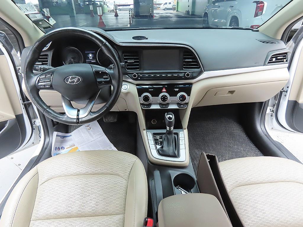 HYUNDAI Avante 2019 Blanco - Importación desde Corea - HF Imports Iquique - Foto 9