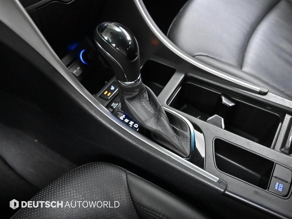 HYUNDAI Sonata - Vista 9