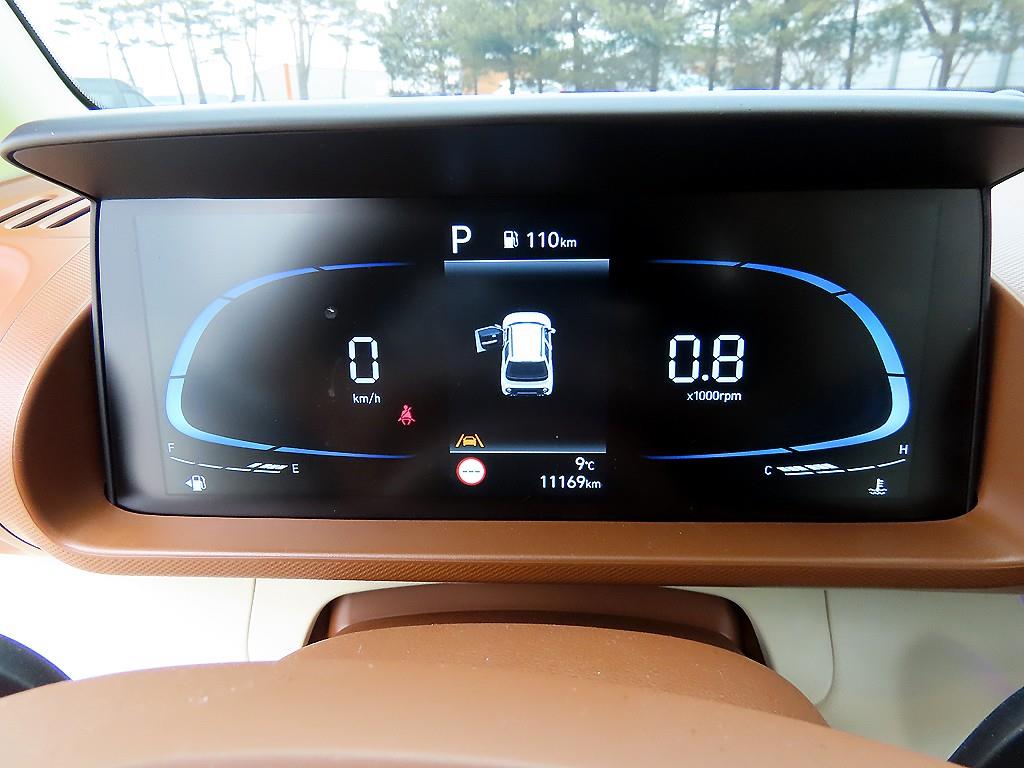 HYUNDAI Casper - Vista 9