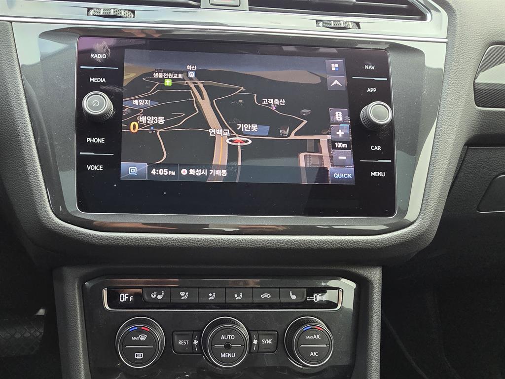 Volkswagen Tiguan - Vista 8