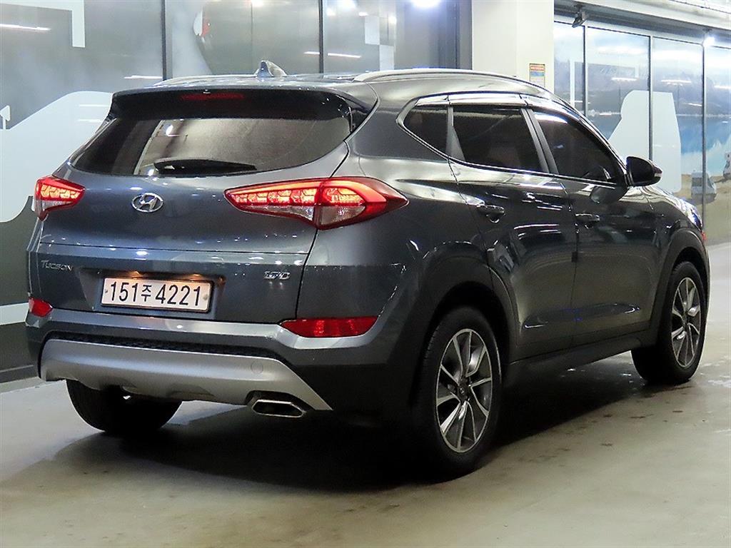 HYUNDAI Tucson - Vista 4