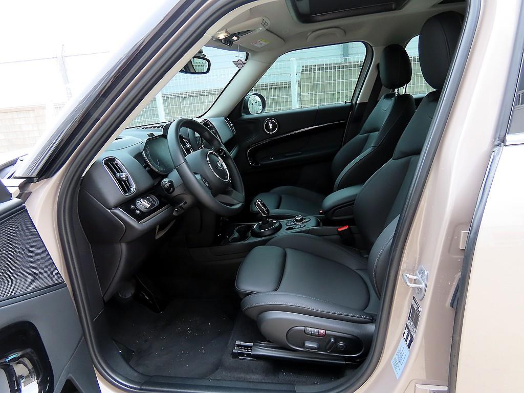 Mini Countryman - Vista 5