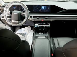 HYUNDAI Grandeur - Vista 10