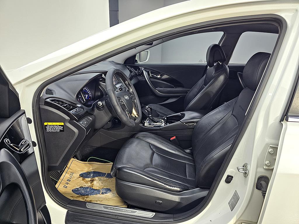 HYUNDAI Grandeur - Vista 8