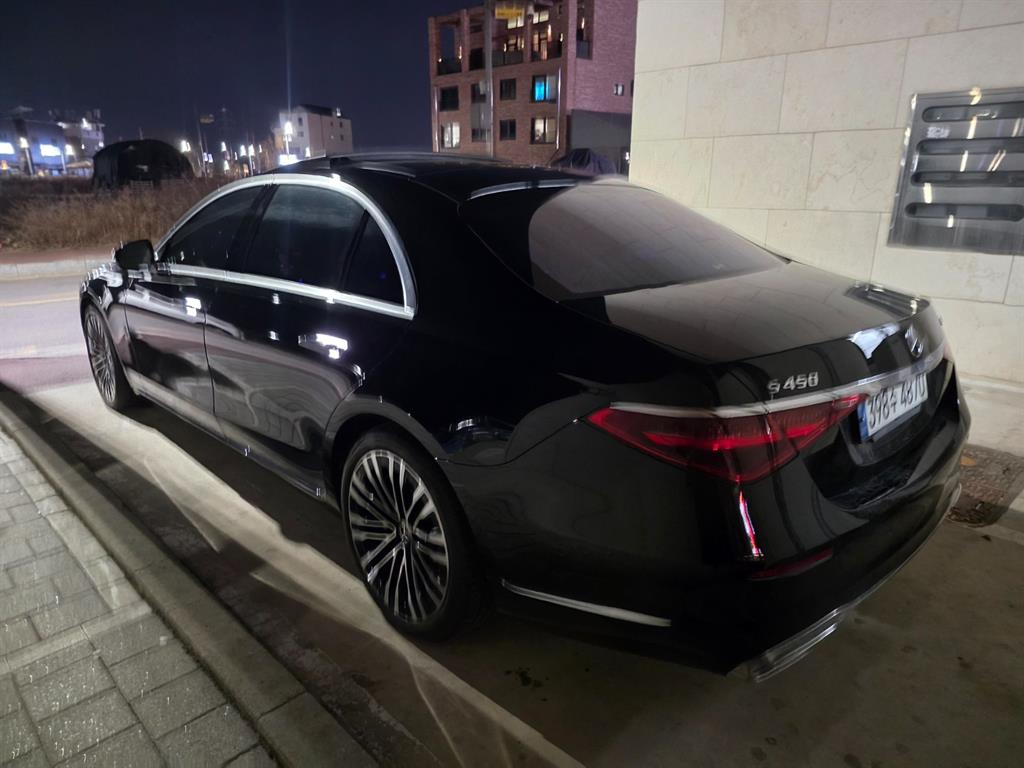 Mercedes Benz S Class - Vista 5