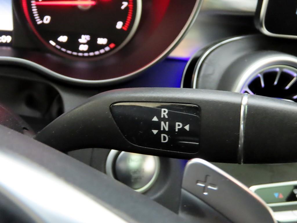 Mercedes Benz C Class - Vista 9