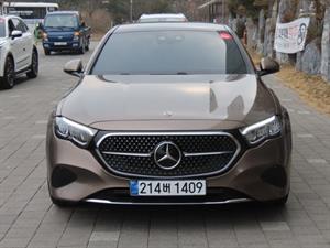 Mercedes Benz E class - Vista 2