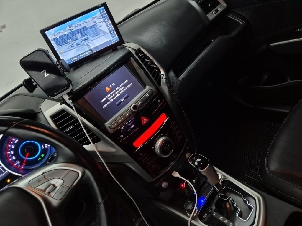 Ssangyong Tivoli - Vista 10