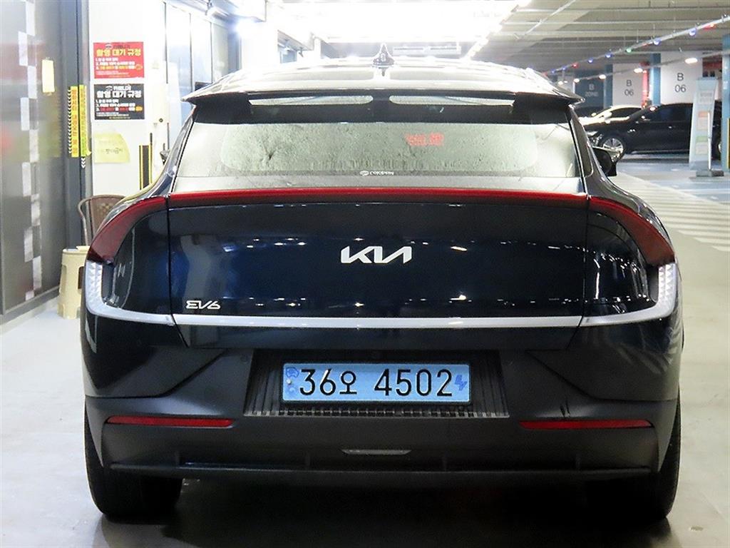 KIA EV6 - Vista 5