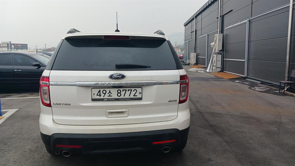 Ford Explorer - Vista 4