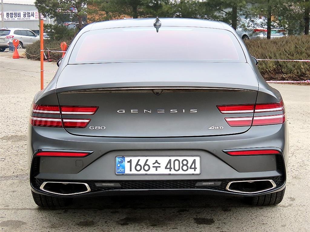 Genesis G80 - Vista 4