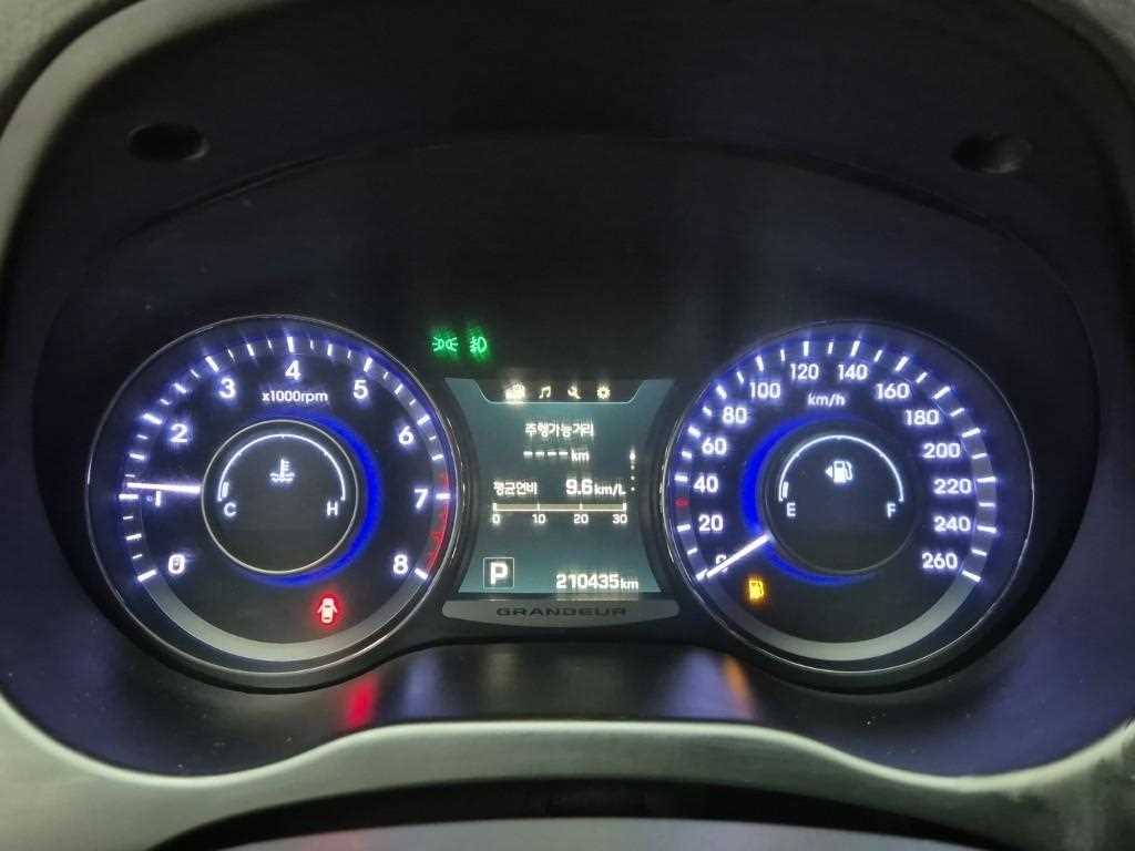 HYUNDAI Grandeur - Vista 6