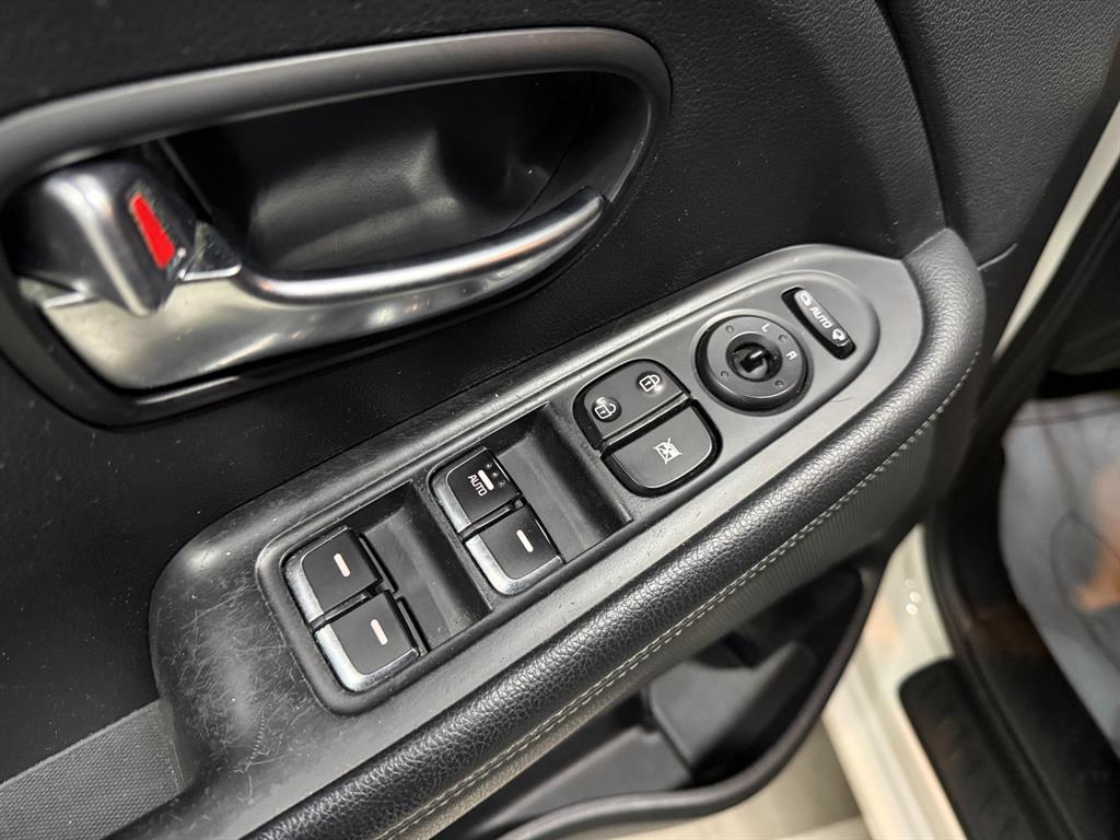 KIA Carens 2015 Blanco - Importación desde Corea - HF Imports Iquique - Foto 16