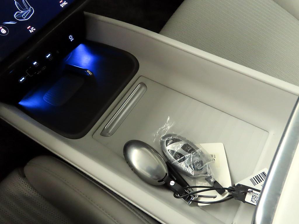 HYUNDAI Grandeur - Vista 11