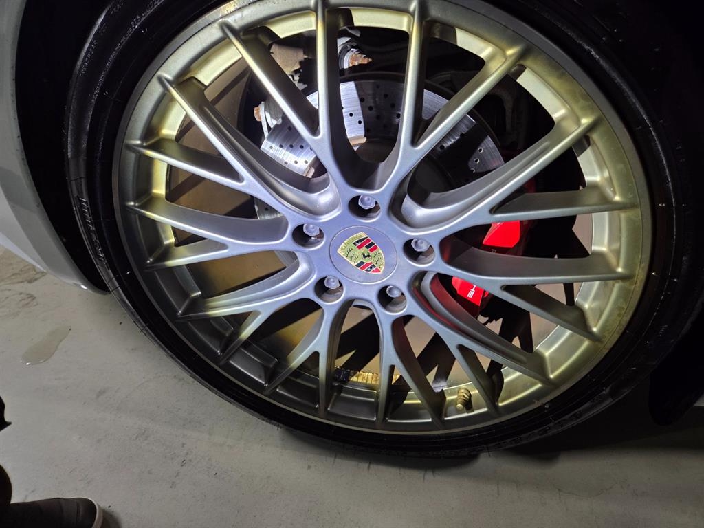 Porsche 911 - Vista 4