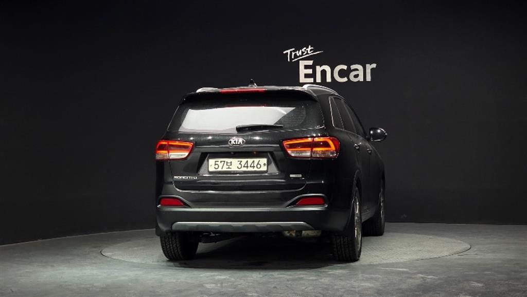 KIA Sorento - Vista 4