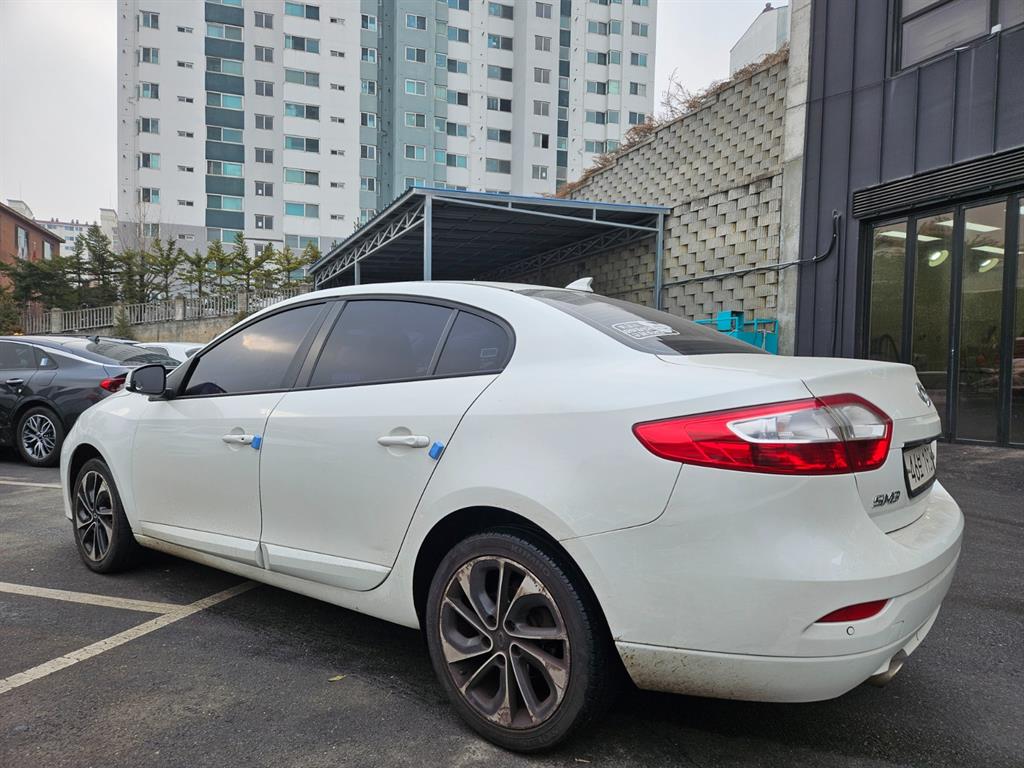 SAMSUNG SM3 - Vista 4