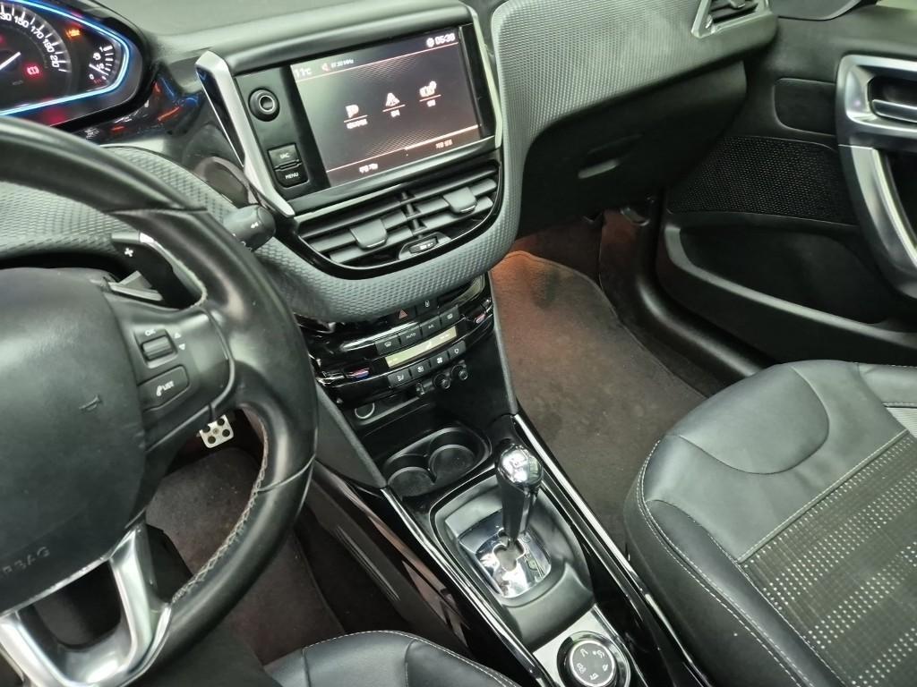 Peugeot 2008 - Vista 10