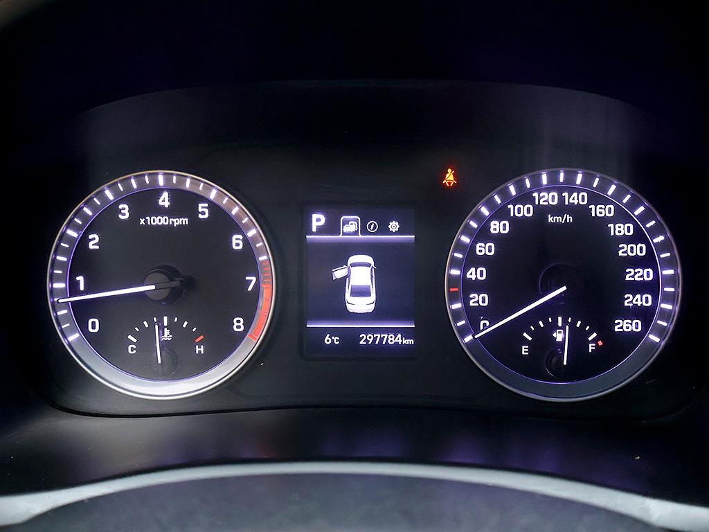 HYUNDAI Sonata - Vista 11