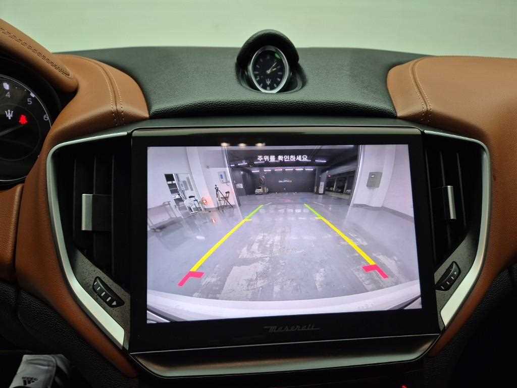 Maserati Ghibli 2022 Blanco - Importación desde Corea - HF Imports Iquique - Foto 15