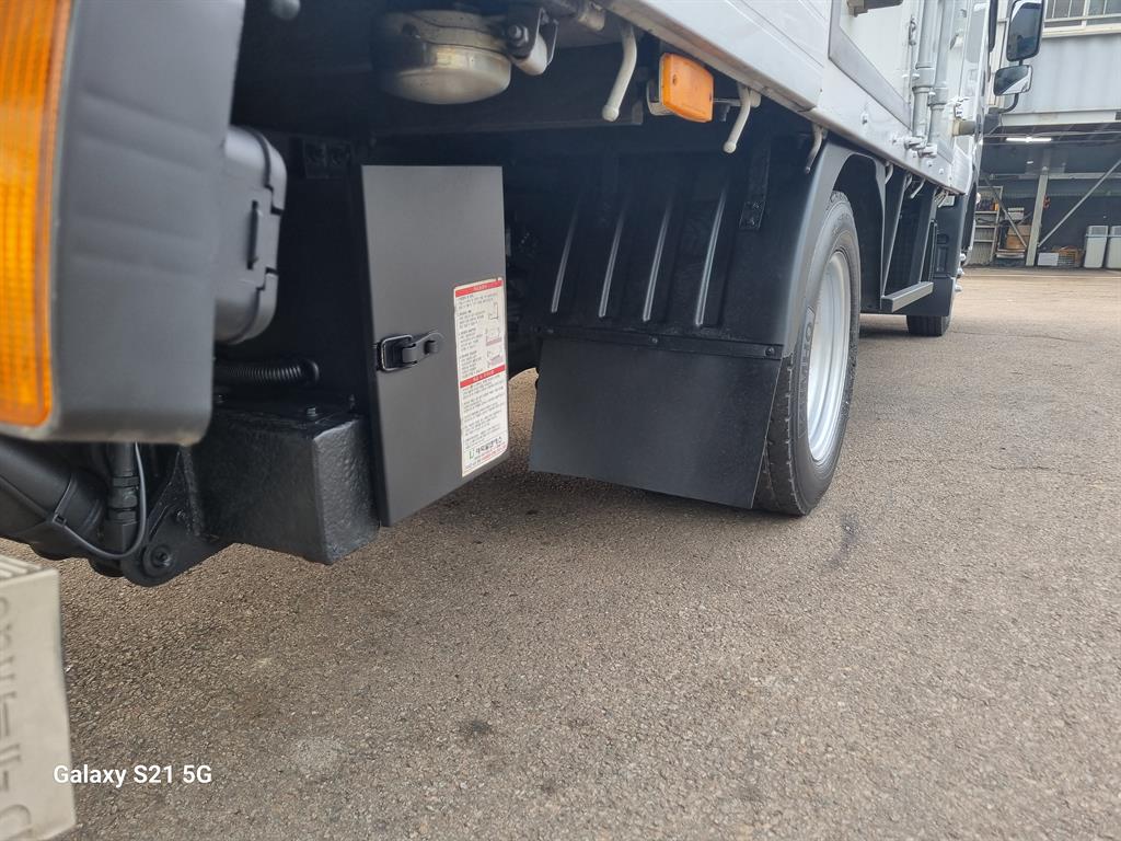 medium and large cargo truck - Vista 8