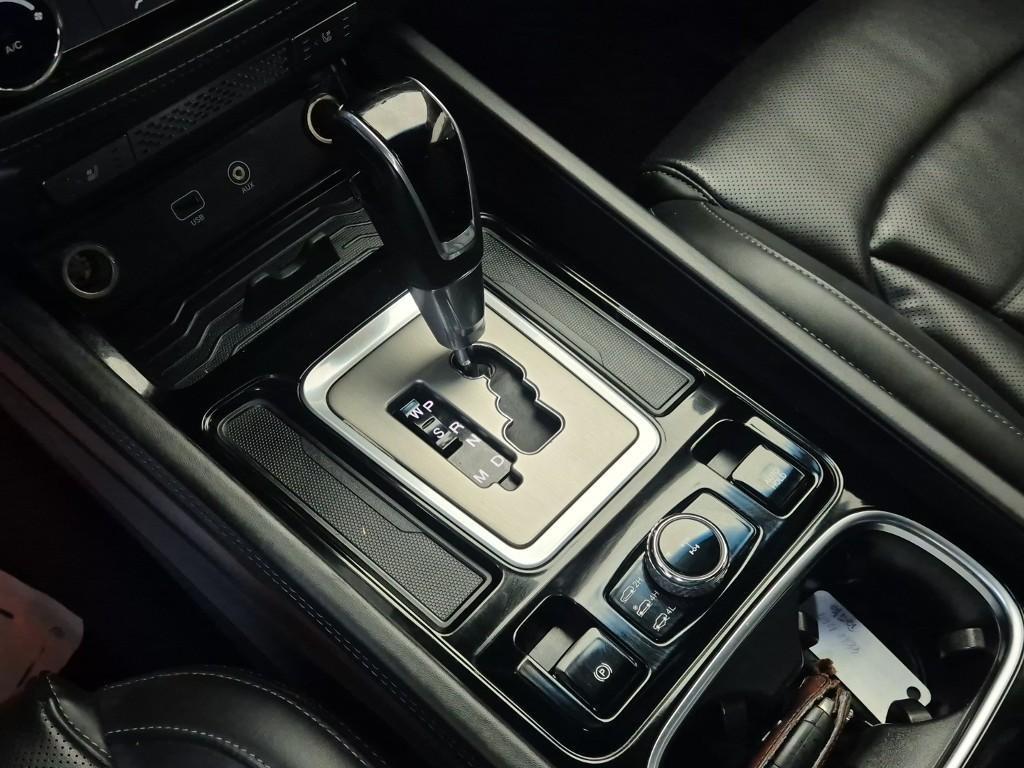 Ssangyong Rexton - Vista 8