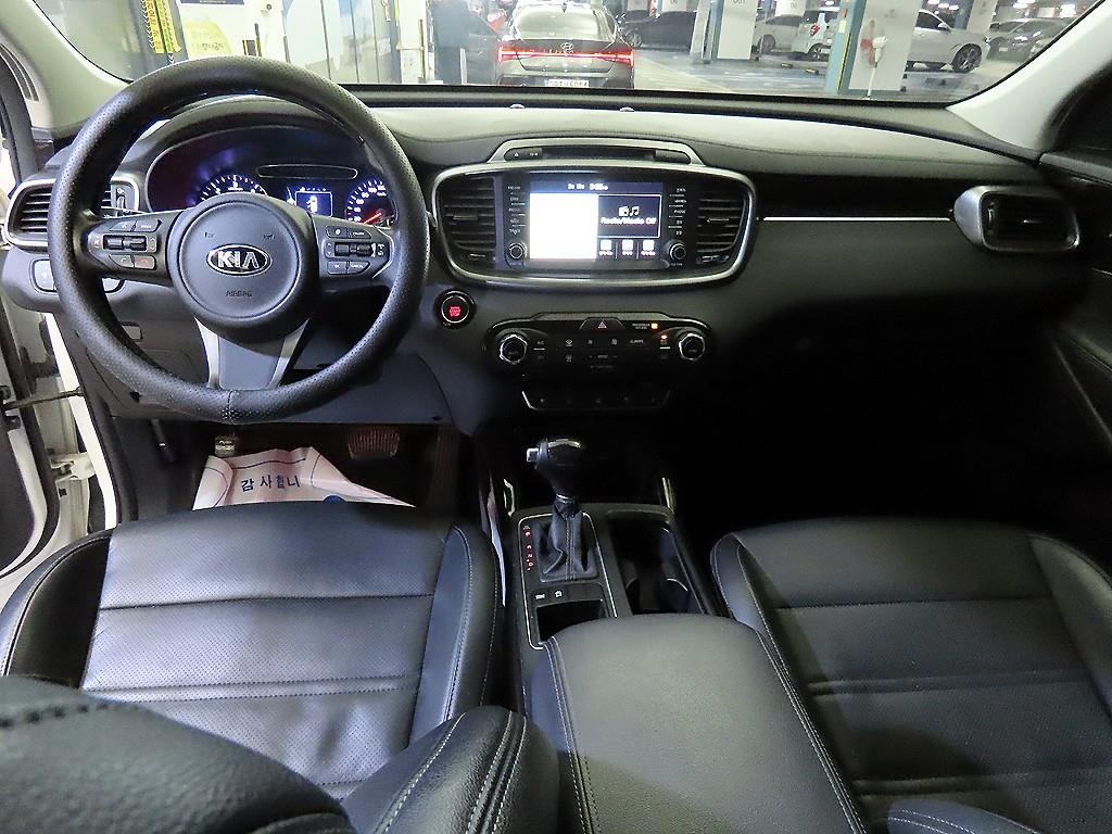 KIA Sorento - Vista 10