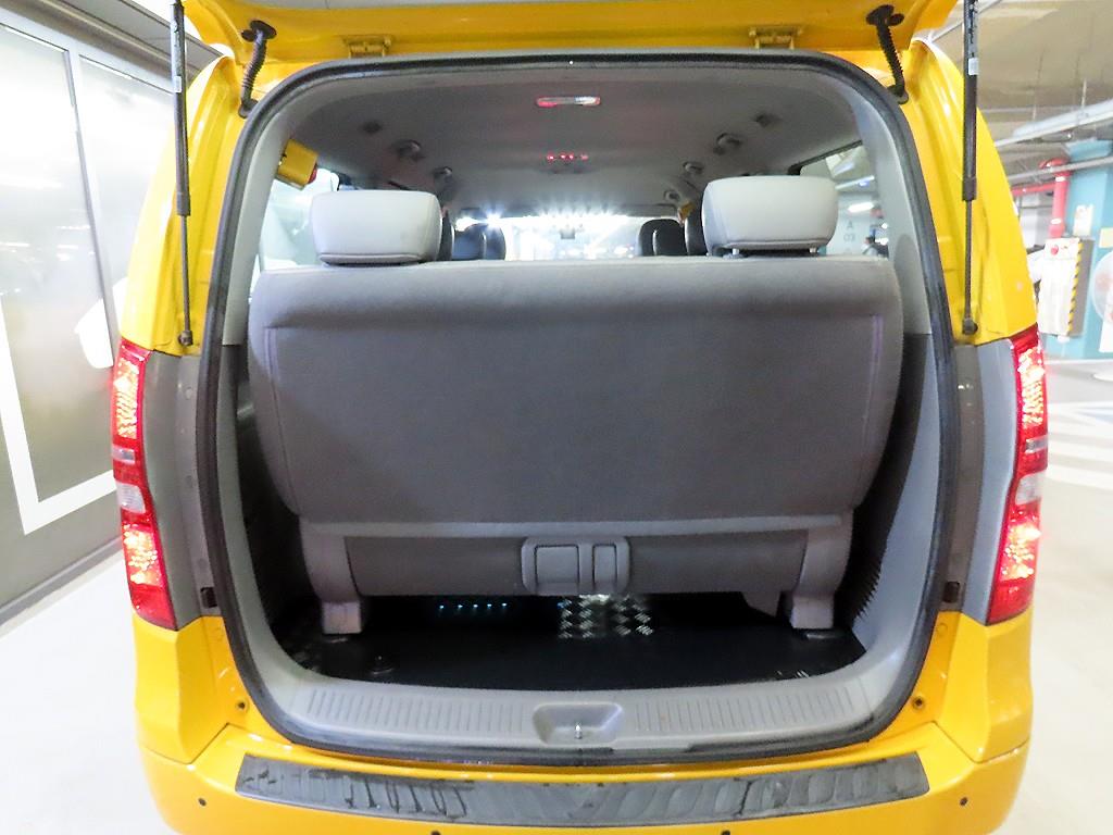 HYUNDAI Starex 2015 Amarillo - Importación desde Corea - HF Imports Iquique - Foto 17