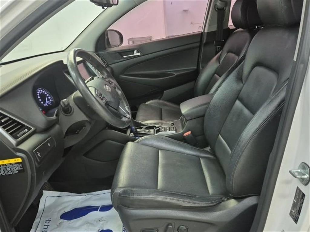 HYUNDAI Tucson - Vista 10