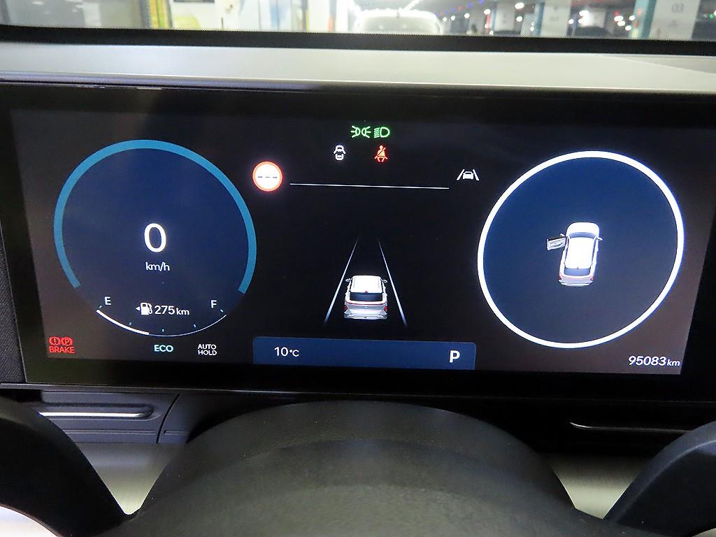 HYUNDAI Kona - Vista 8