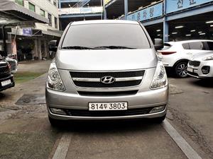 HYUNDAI Starex - Vista 2