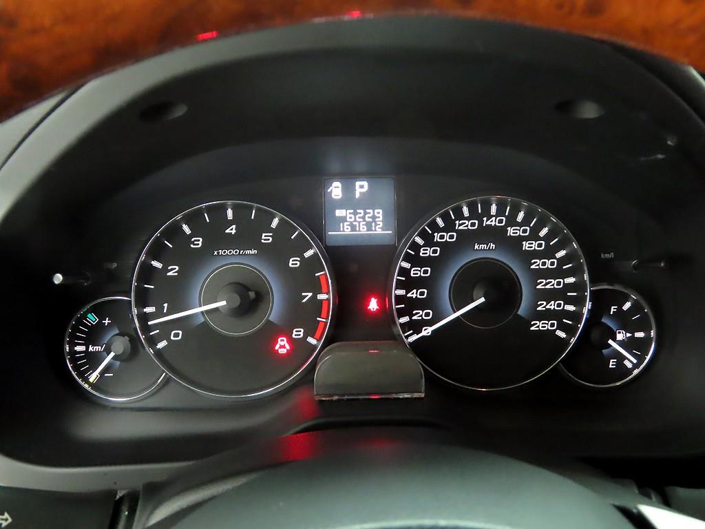 Subaru Legacy - Vista 6