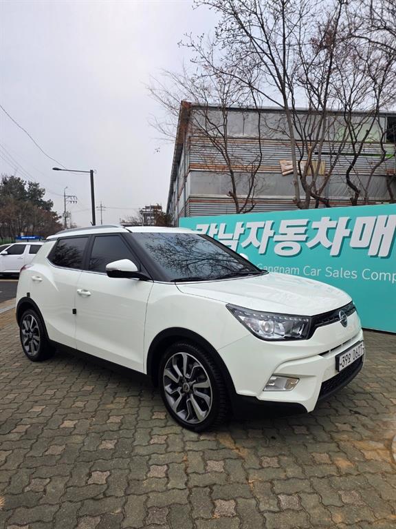 Ssangyong Tivoli - Vista 3
