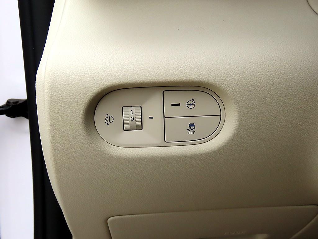 HYUNDAI Casper - Vista 12