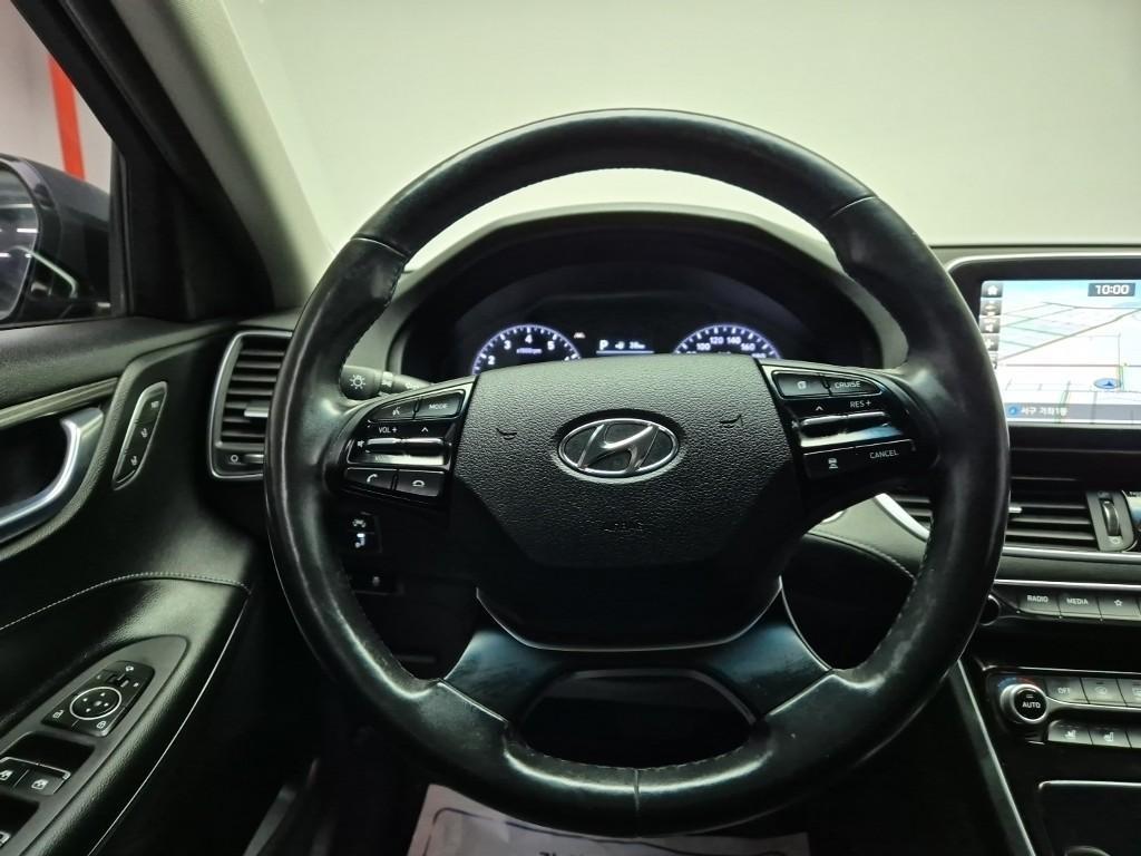 HYUNDAI Grandeur - Vista 9