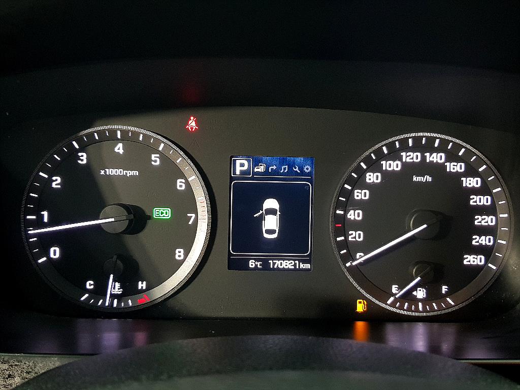 HYUNDAI Sonata - Vista 7