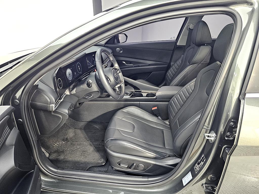 HYUNDAI Avante - Vista 7