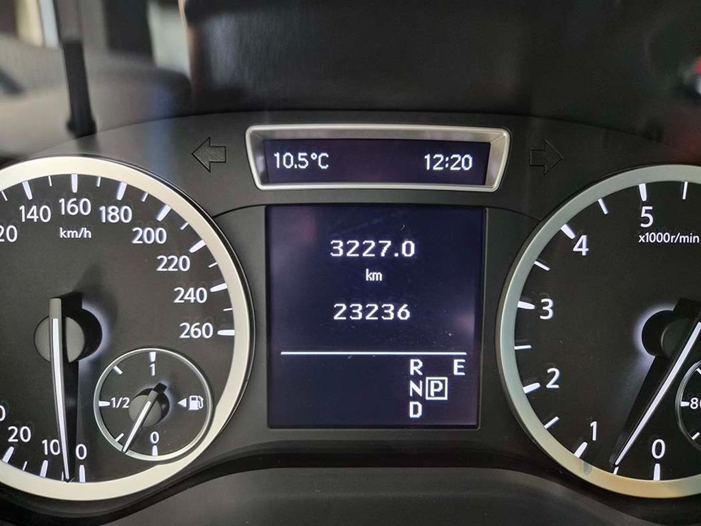 Infiniti Q - Vista 9