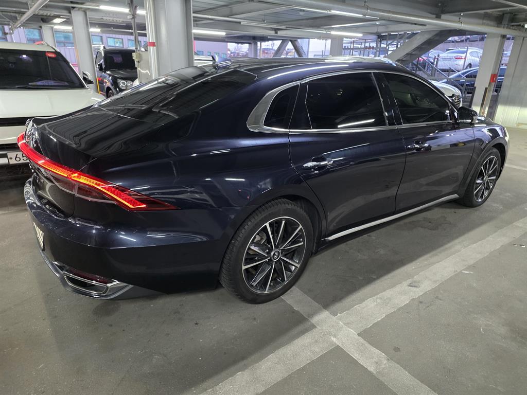 HYUNDAI Grandeur - Vista 11