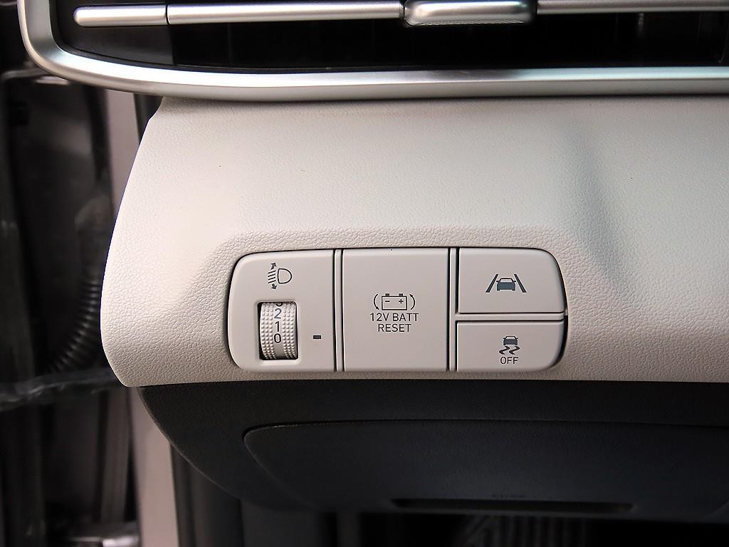 HYUNDAI Avante - Vista 12