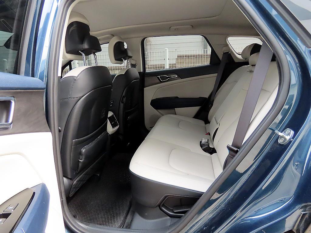 KIA Sportage - Vista 6