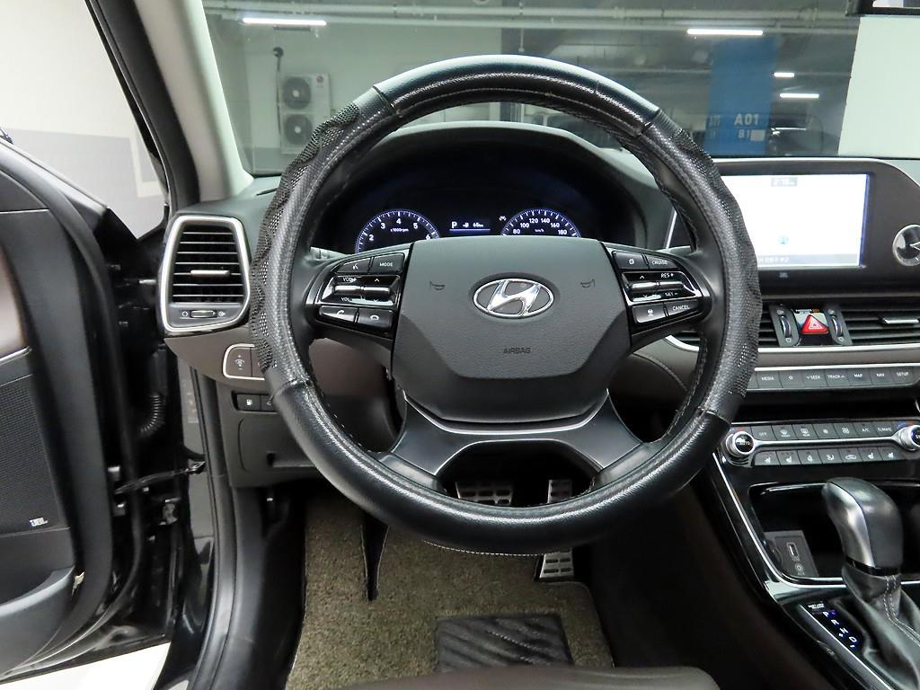 HYUNDAI Grandeur - Vista 7