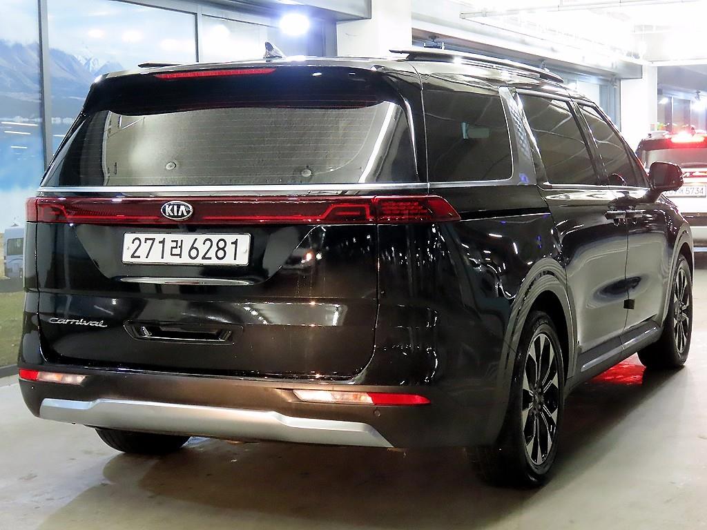 KIA Carnival - Vista 4