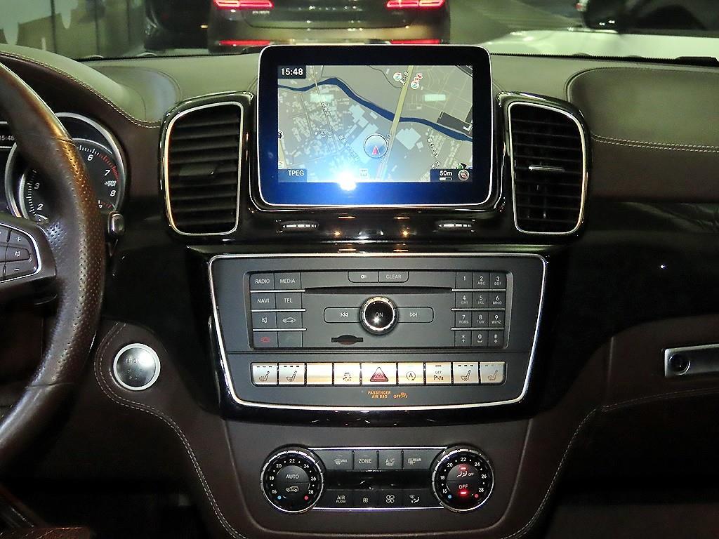 Mercedes Benz GLS Class - Vista 11