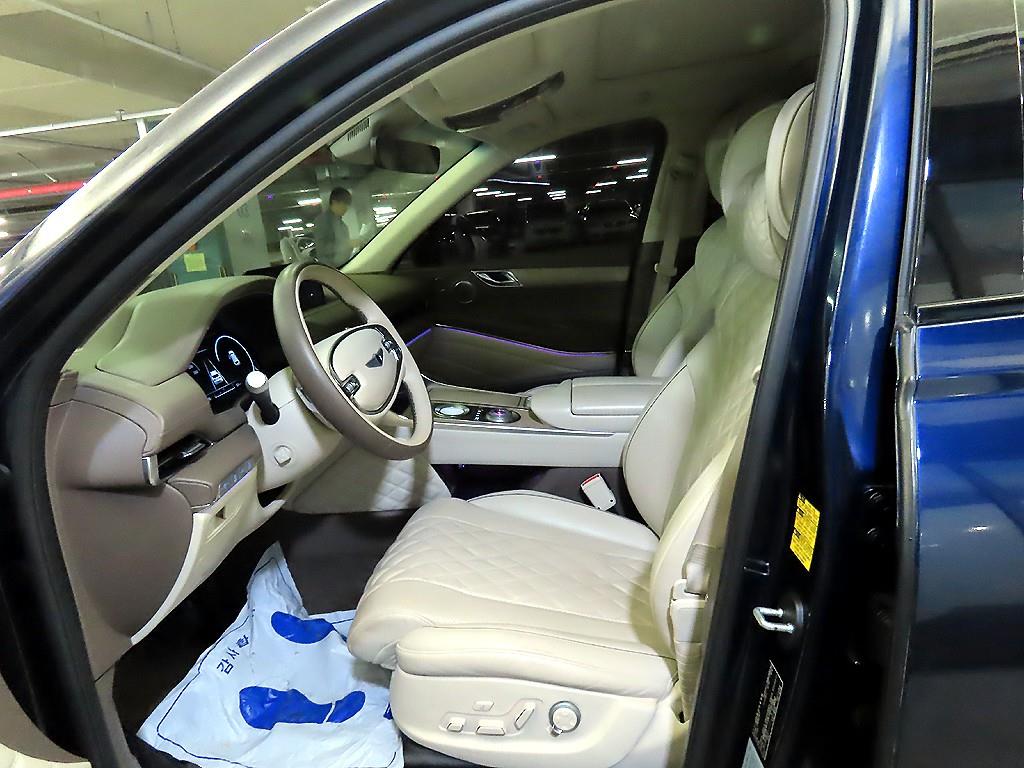 Genesis GV80 - Vista 6