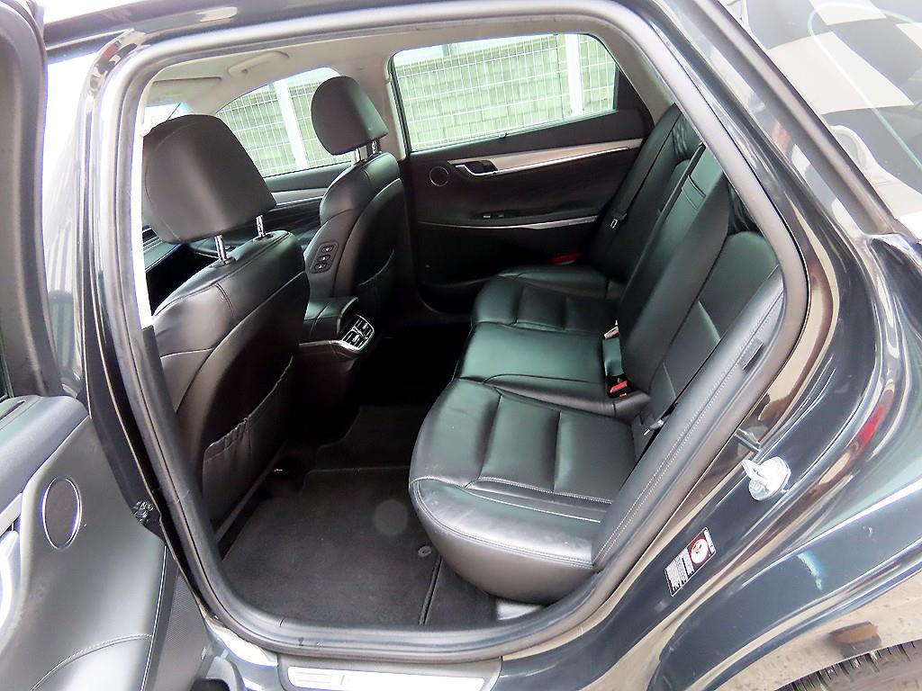 HYUNDAI Grandeur - Vista 6